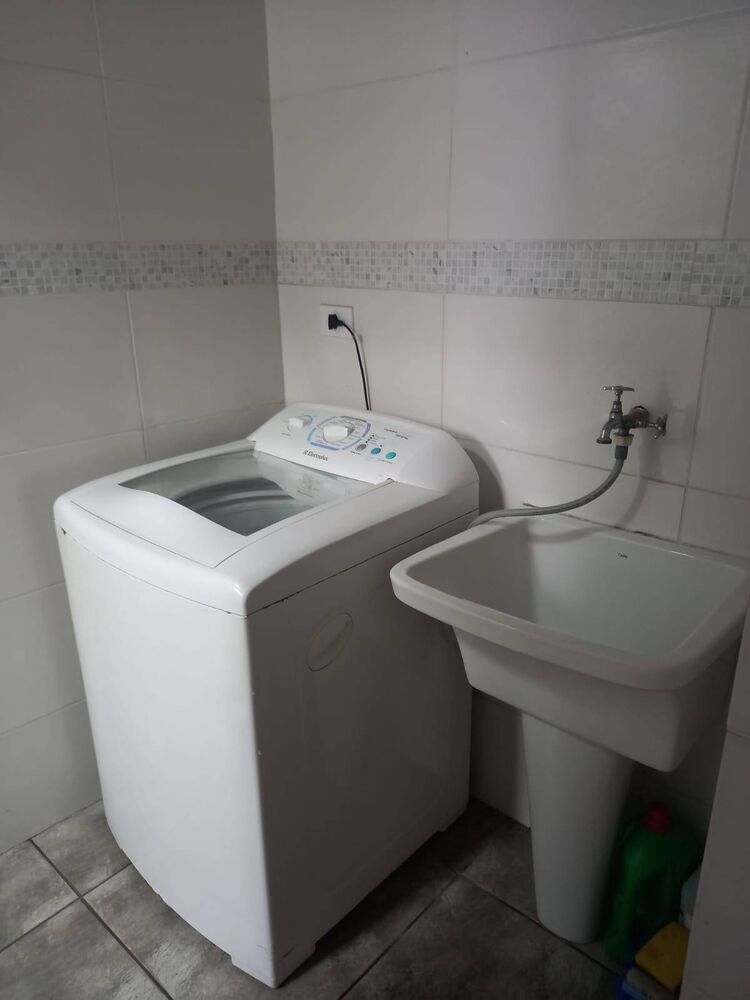 Casa, 2 quartos, 200 m² - Foto 1