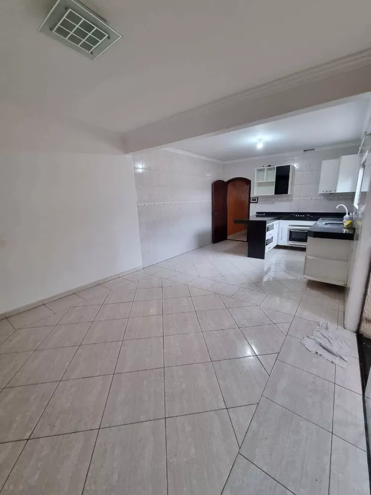 Casa à venda com 3 quartos, 175m² - Foto 3