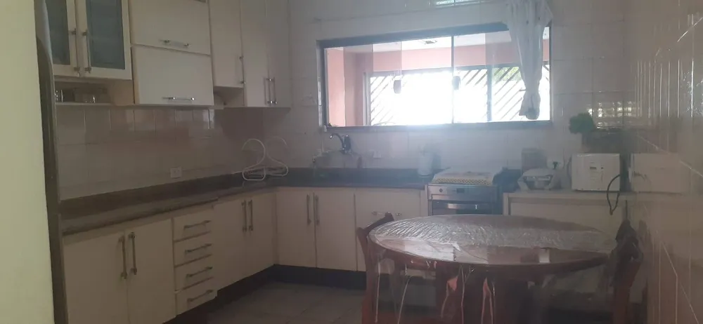 Casa, 4 quartos, 190 m² - Foto 1