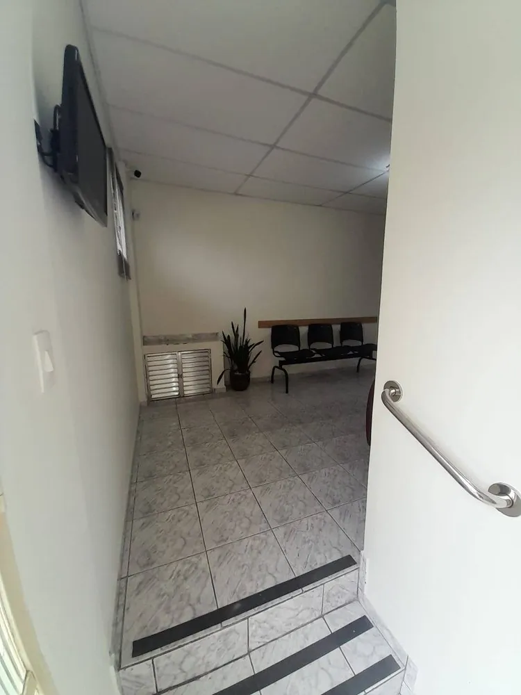 Sobrado, 8 quartos, 226 m² - Foto 8