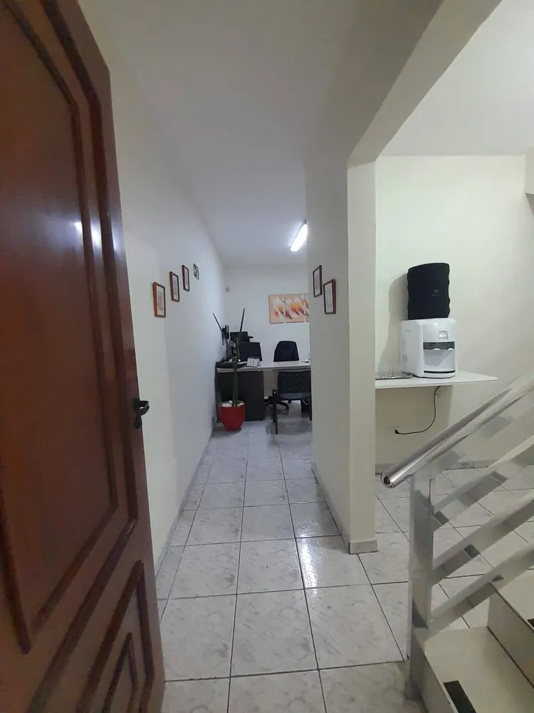 Sobrado, 8 quartos, 226 m² - Foto 8
