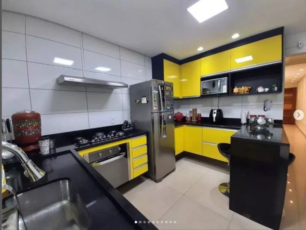 Casa à venda com 2 quartos, 86m² - Foto 1