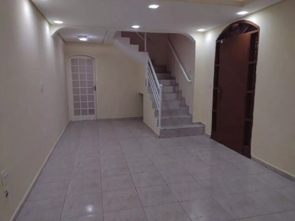 Casa à venda com 2 quartos, 179m² - Foto 4