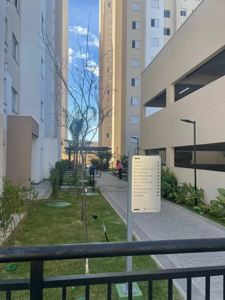 Apartamento à venda com 2 quartos, 49m² - Foto 2