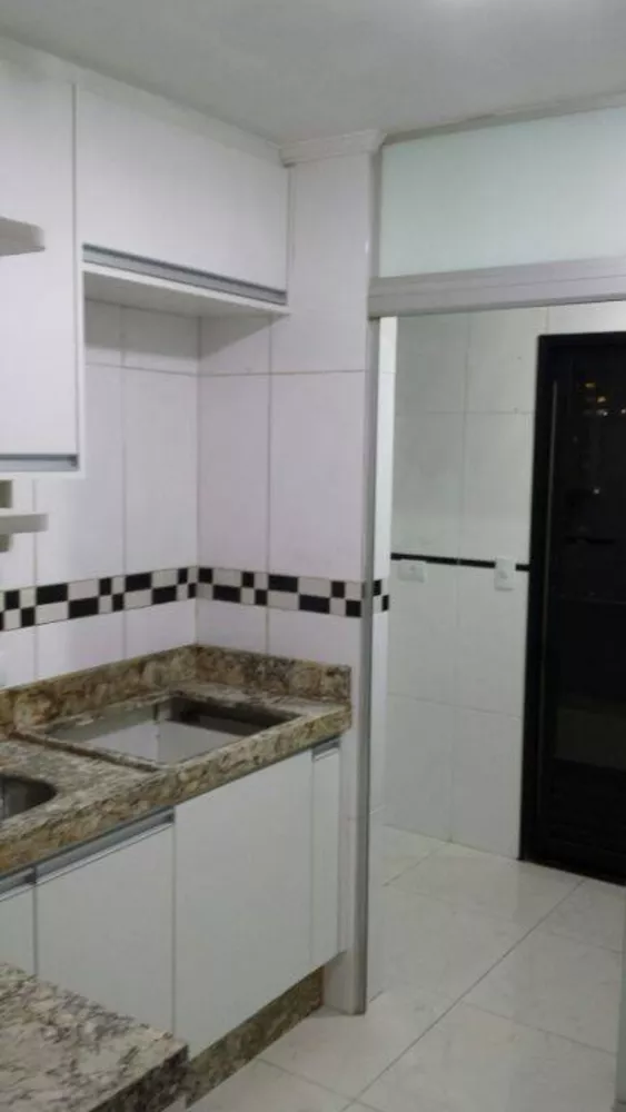 Apartamento à venda com 3 quartos, 83m² - Foto 3