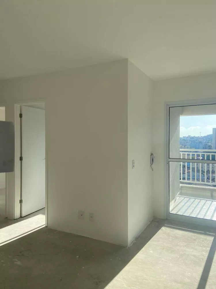 Apartamento à venda com 2 quartos, 45m² - Foto 1