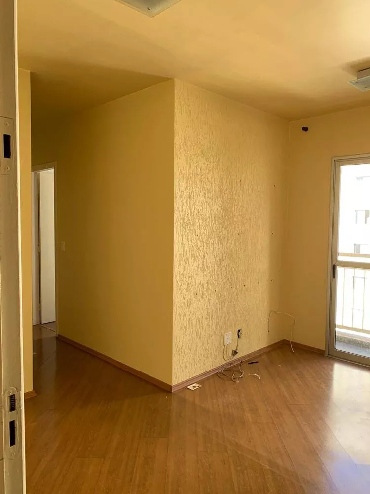 Apartamento à venda com 2 quartos, 57m² - Foto 3