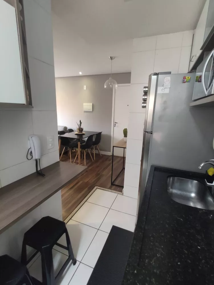 Apartamento à venda com 2 quartos, 44m² - Foto 3