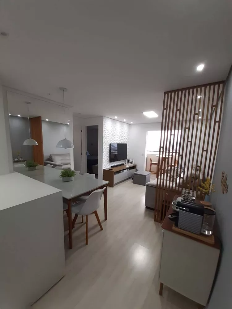 Apartamento à venda com 2 quartos, 60m² - Foto 4