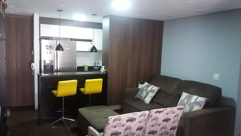 Apartamento à venda com 3 quartos, 81m² - Foto 2