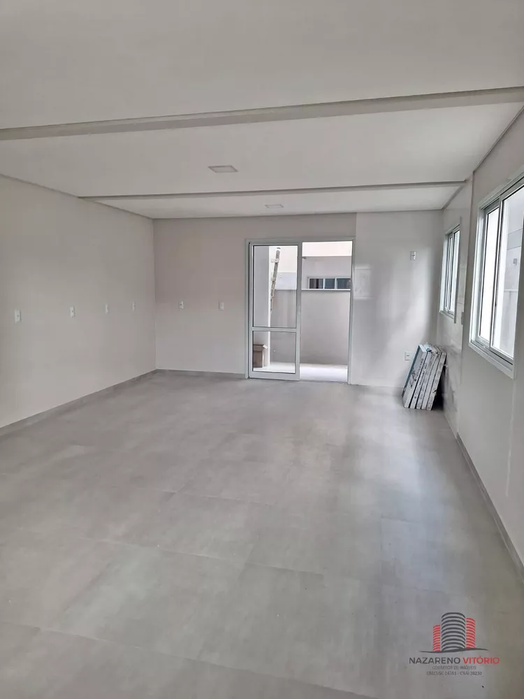 Sobrado à venda com 3 quartos, 99m² - Foto 2