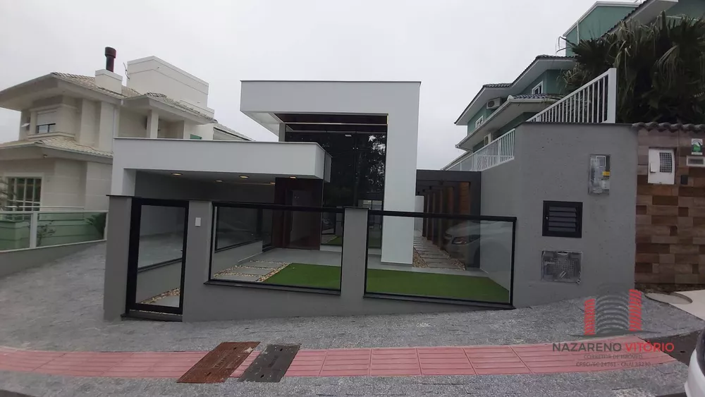 Casa à venda com 3 quartos, 163m² - Foto 1