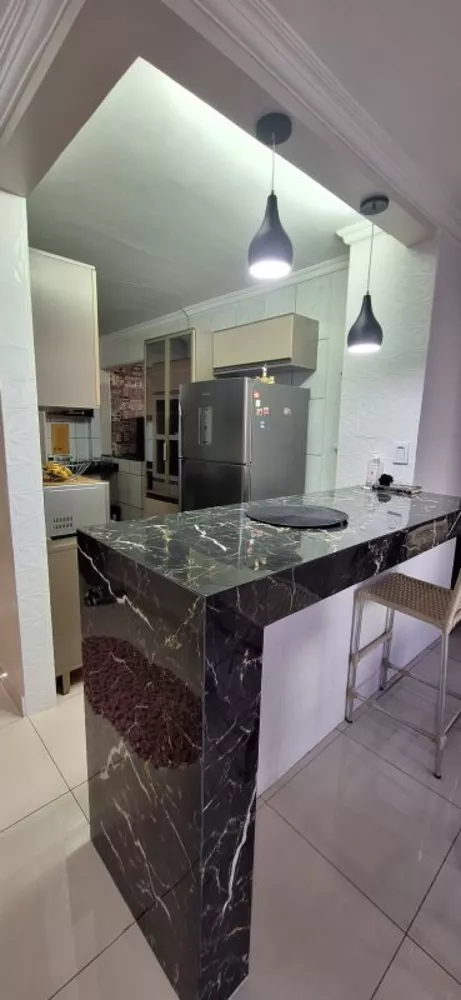 Apartamento à venda com 3 quartos - Foto 4