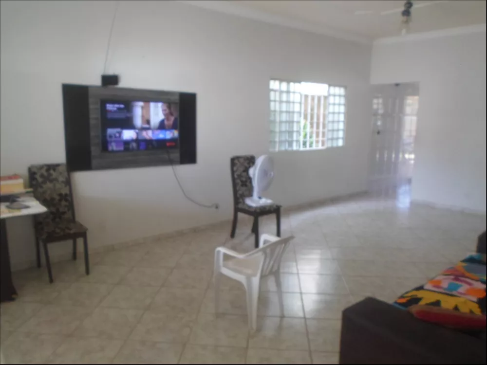 Casa à venda com 1 quarto, 170m² - Foto 6