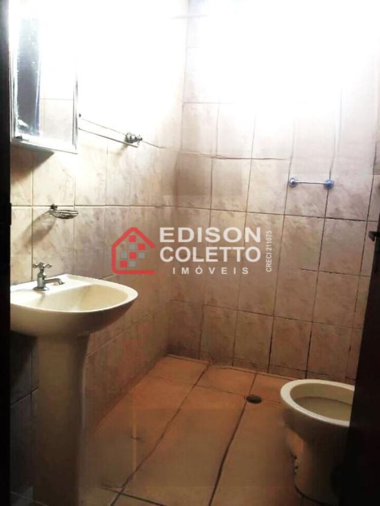 Casa à venda com 3 quartos, 117m² - Foto 9