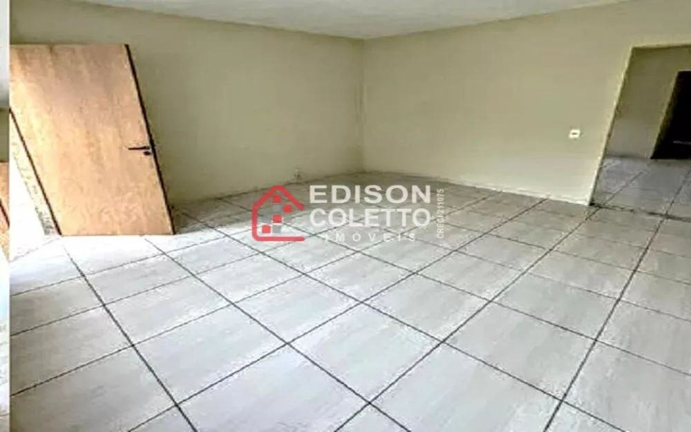 Casa à venda com 2 quartos, 120m² - Foto 3