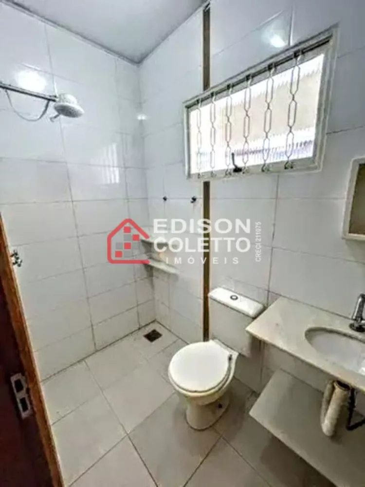 Casa à venda com 2 quartos, 120m² - Foto 8