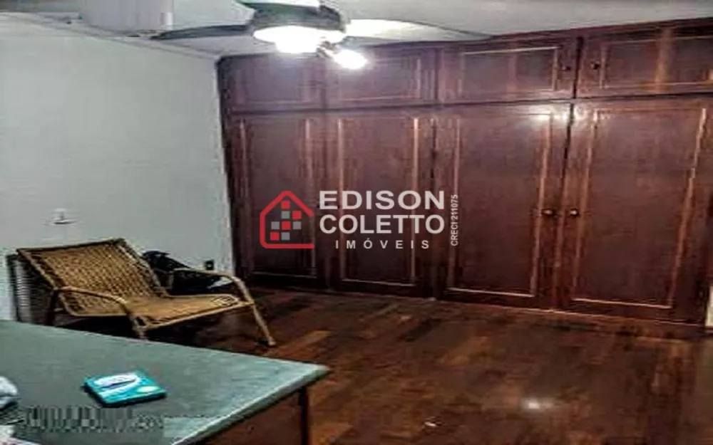 Casa, 3 quartos, 244 m² - Foto 1