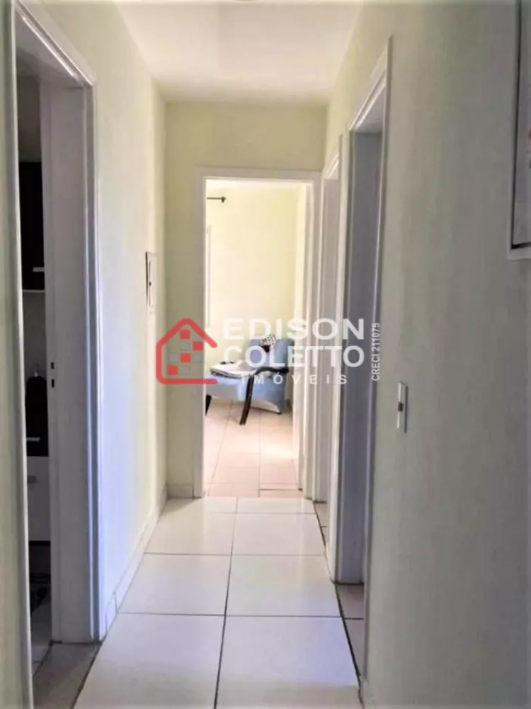 Apartamento à venda com 3 quartos, 75m² - Foto 4