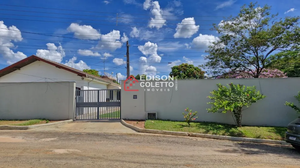 Chácara, 3 quartos, 2210 m² - Foto 9