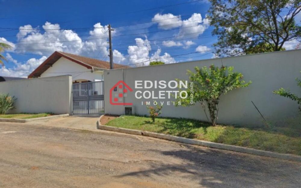 Chácara, 3 quartos, 2210 m² - Foto 3