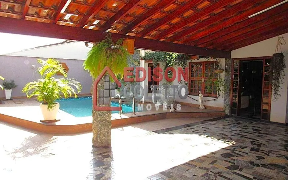 Casa, 3 quartos, 245 m² - Foto 3