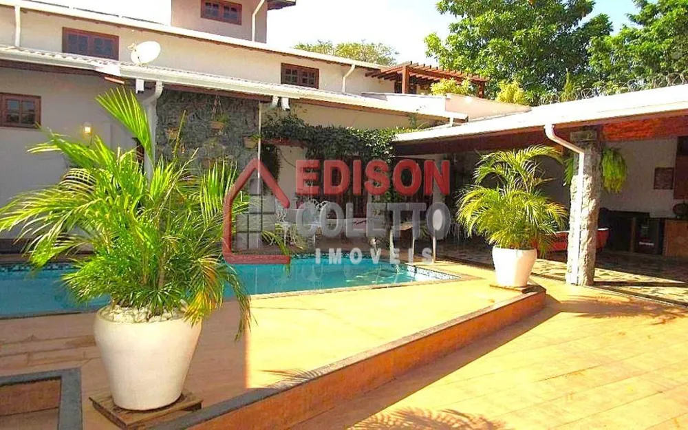 Casa, 3 quartos, 245 m² - Foto 2