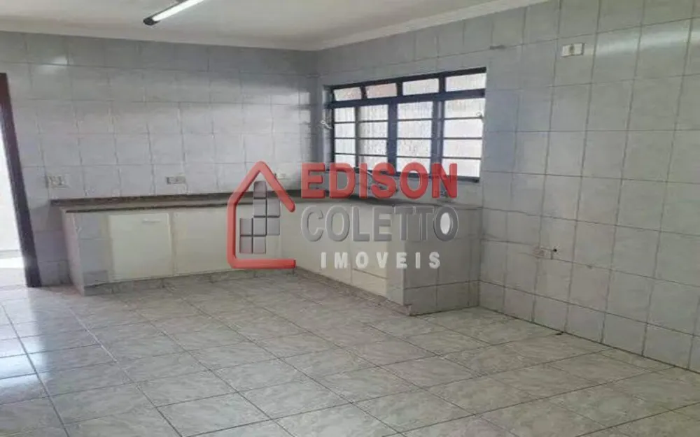 Casa, 4 quartos, 175 m² - Foto 1