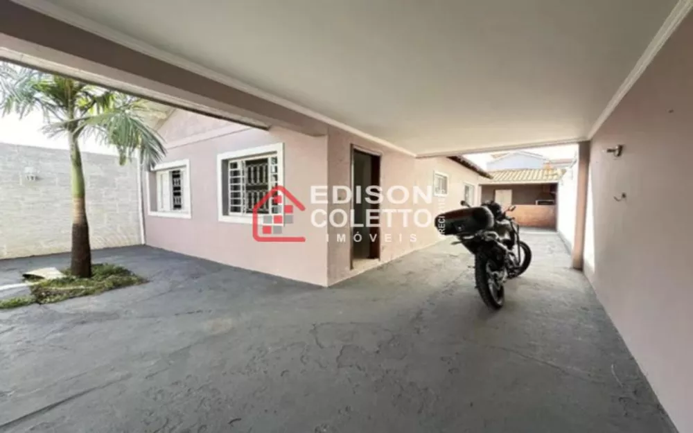 Casa à venda com 3 quartos, 120m² - Foto 1