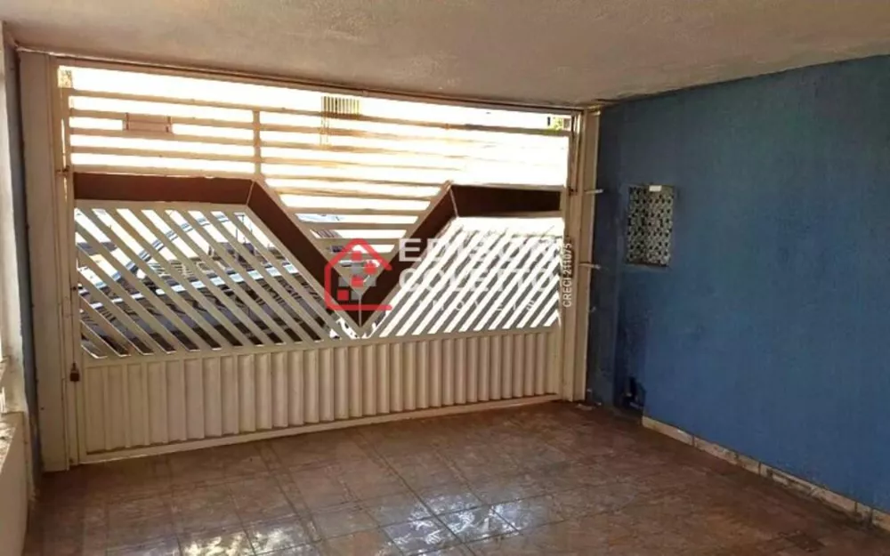 Casa à venda com 3 quartos, 138m² - Foto 1