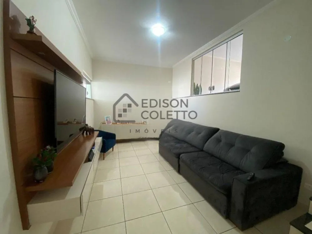 Casa, 3 quartos, 133 m² - Foto 2