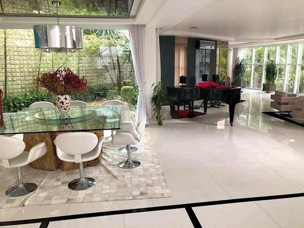 Casa de Condomínio à venda com 4 quartos, 780m² - Foto 1