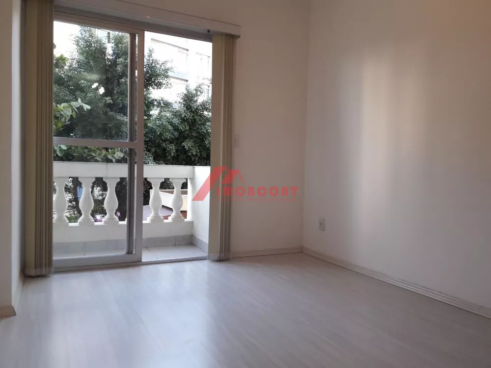 Apartamento à venda com 1 quarto, 44m² - Foto 2