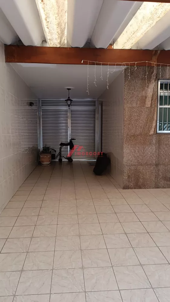 Sobrado à venda com 4 quartos, 300m² - Foto 2