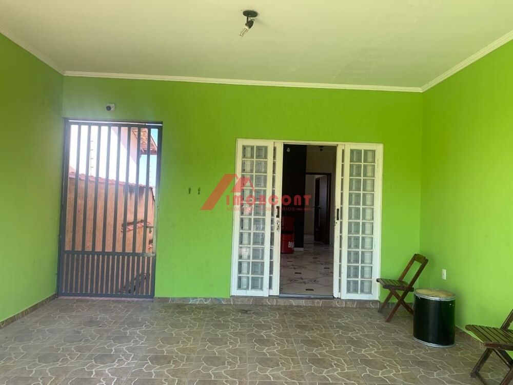 Casa à venda com 3 quartos, 250m² - Foto 3