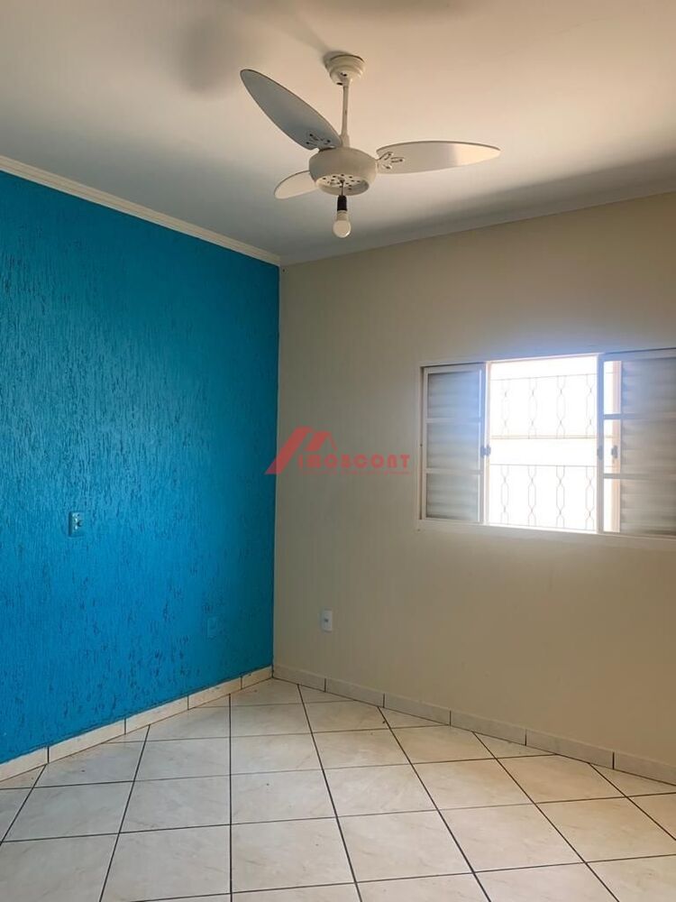 Casa à venda com 3 quartos, 250m² - Foto 8