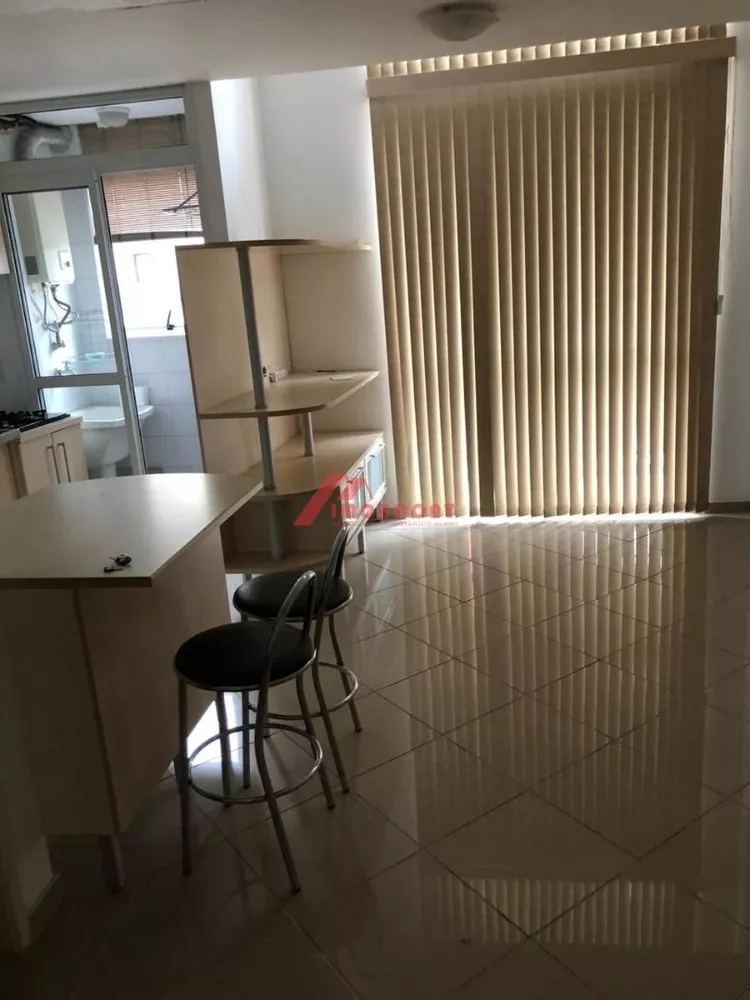 Apartamento à venda com 1 quarto, 60m² - Foto 4