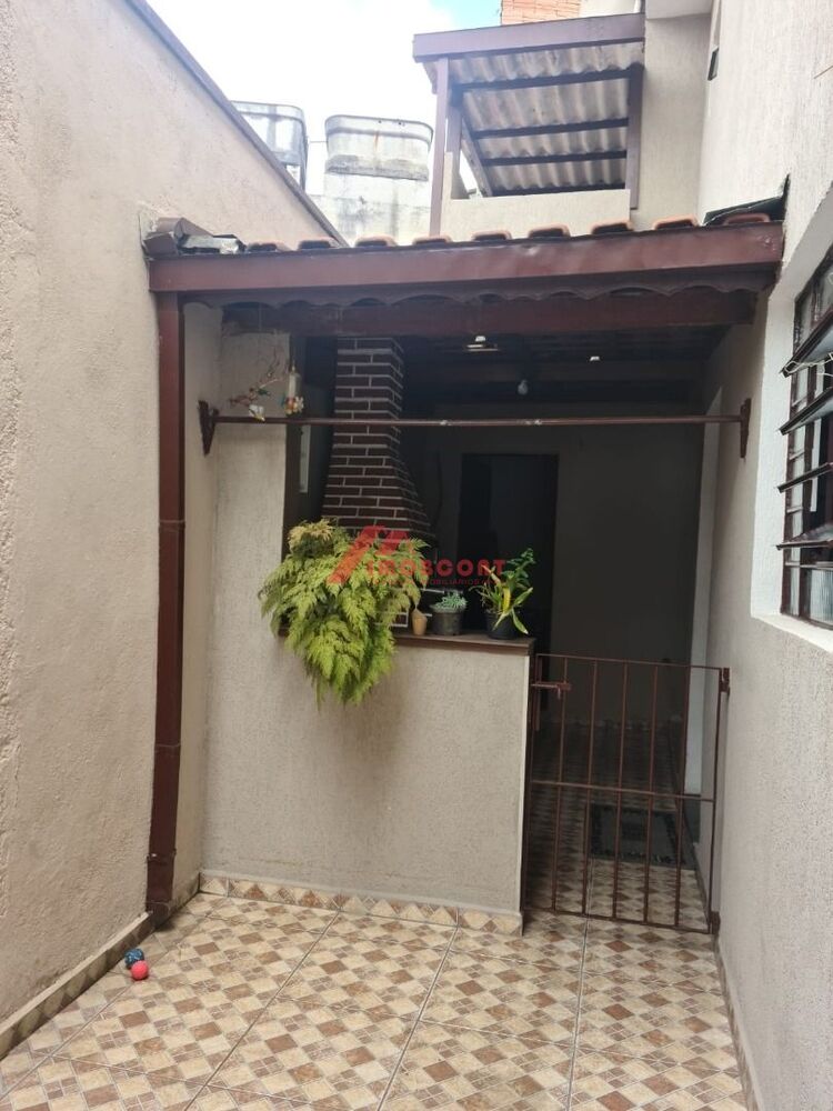 Sobrado, 3 quartos, 205 m² - Foto 1
