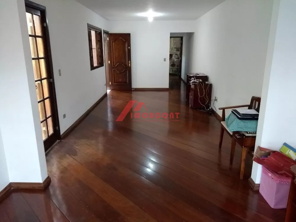 Sobrado à venda com 4 quartos, 200m² - Foto 3