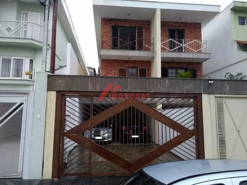 Sobrado à venda com 4 quartos, 200m² - Foto 2