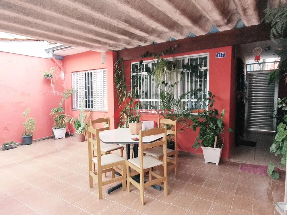 Casa à venda com 2 quartos, 85m² - Foto 1