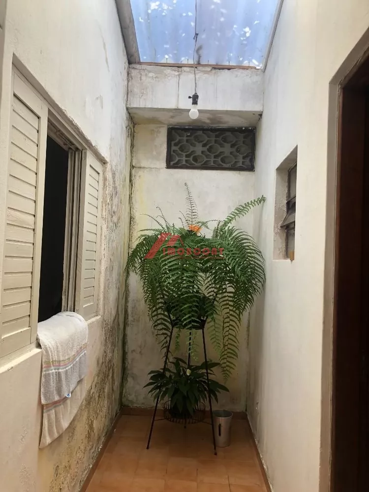 Casa à venda com 3 quartos, 220m² - Foto 14