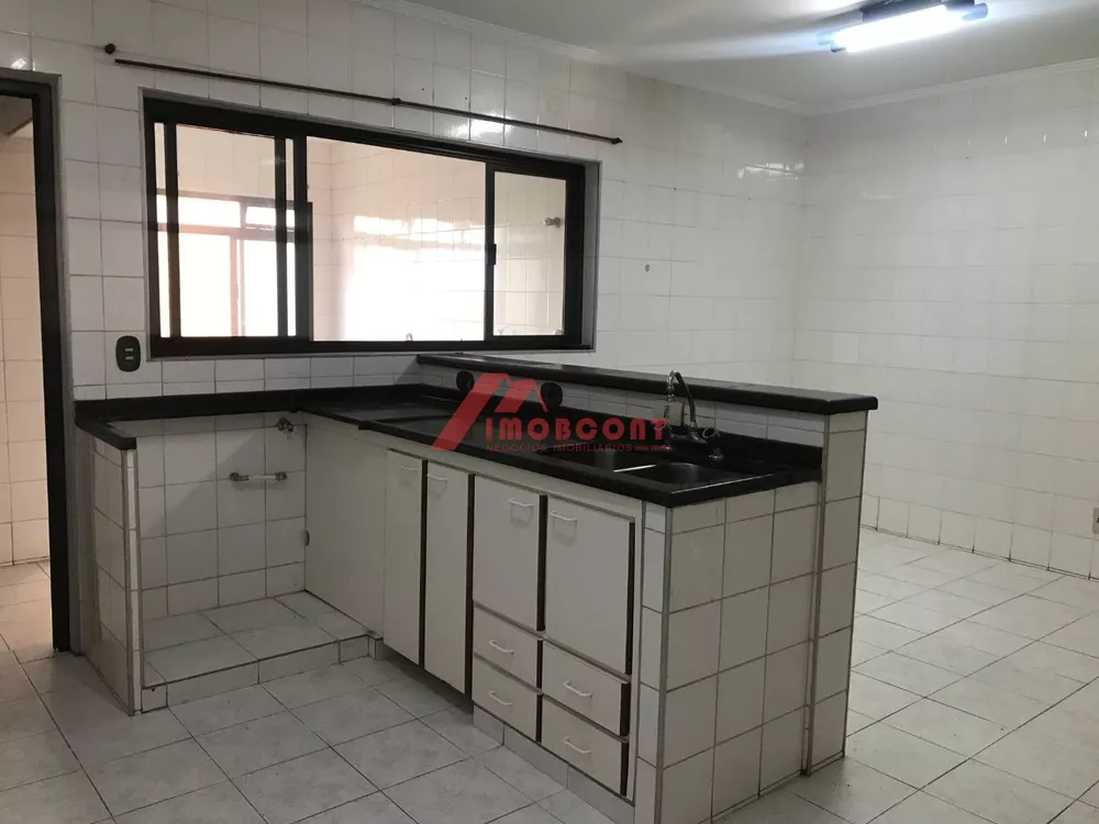 Apartamento à venda com 4 quartos, 190m² - Foto 4