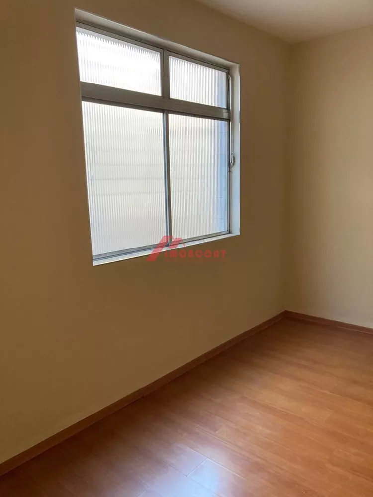 Apartamento à venda com 2 quartos, 65m² - Foto 4