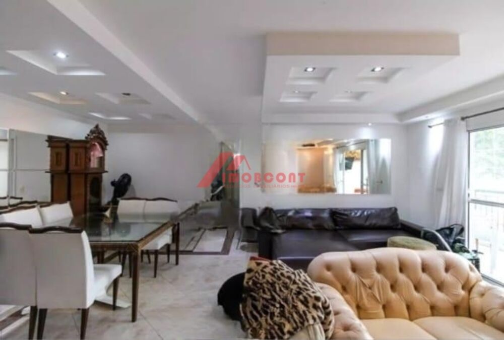 Apartamento à venda com 3 quartos, 136m² - Foto 1