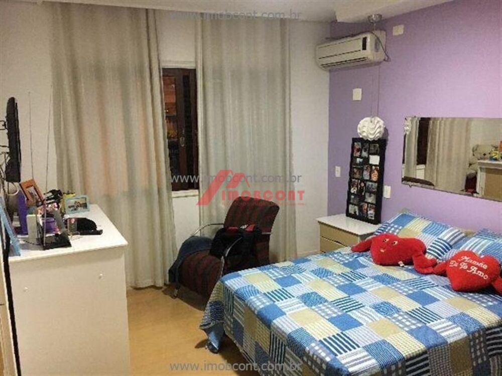 Casa, 4 quartos, 439 m² - Foto 1