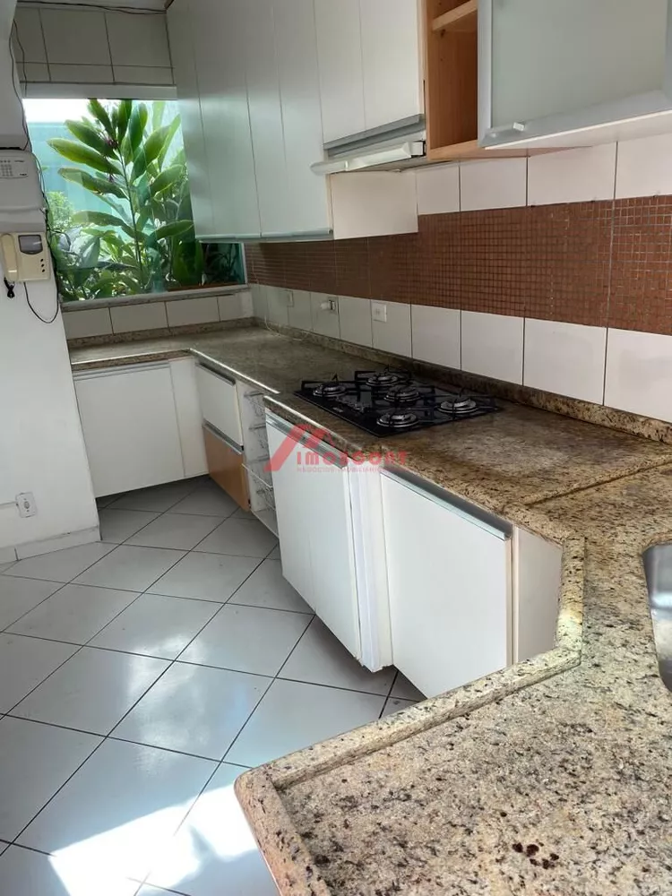 Sobrado para alugar com 3 quartos, 240m² - Foto 12