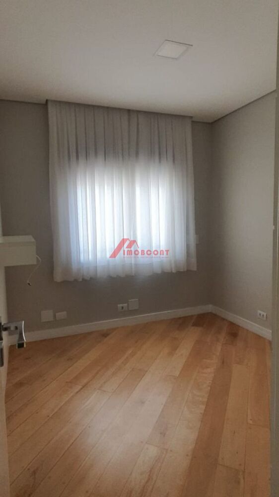 Apartamento para alugar com 4 quartos, 147m² - Foto 4