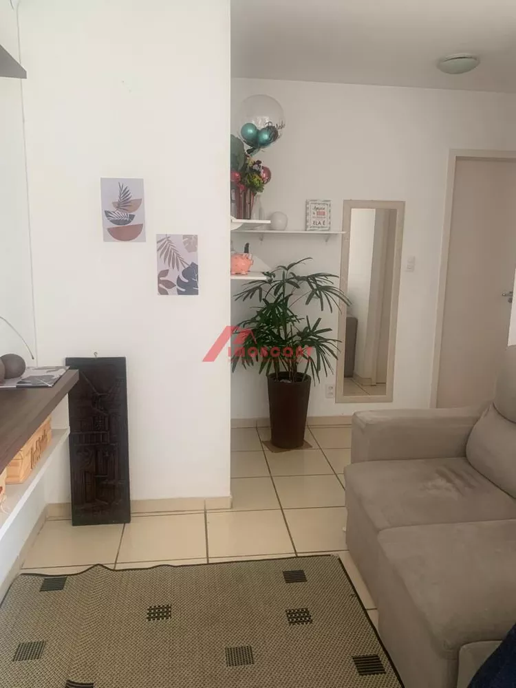 Apartamento à venda com 2 quartos, 50m² - Foto 2