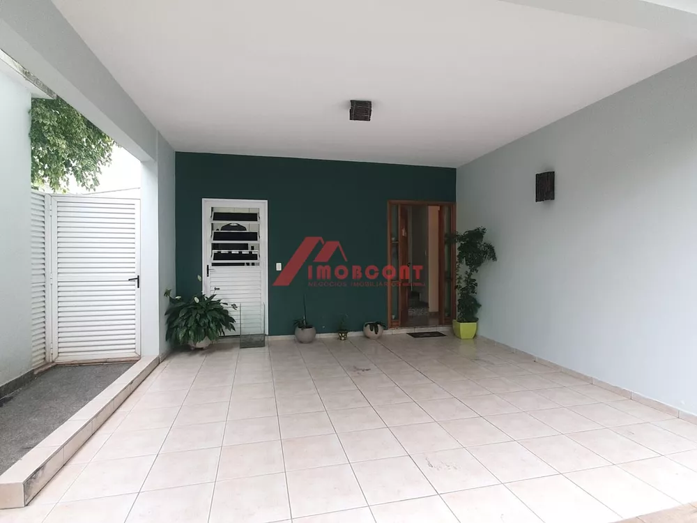 Sobrado à venda com 3 quartos, 170m² - Foto 1